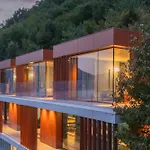 Villa Aurea - By Myhomeincomo *